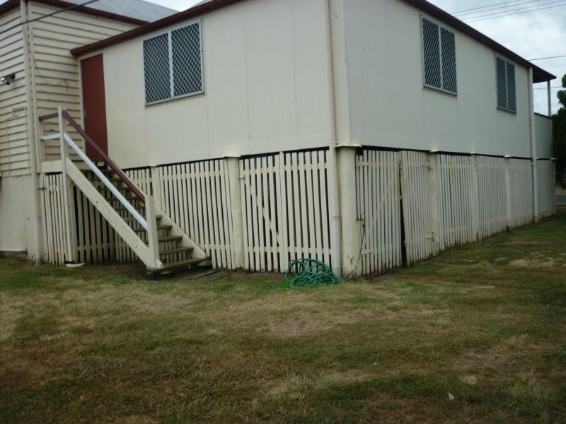 12 Siemons Street, One Mile QLD 4305