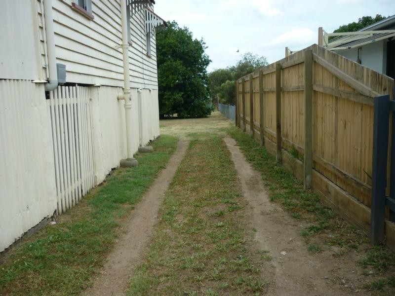 12 Siemons Street, One Mile QLD 4305