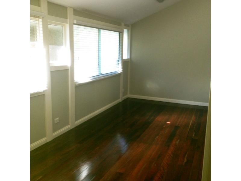 7 Lion Street, Ipswich QLD 4305