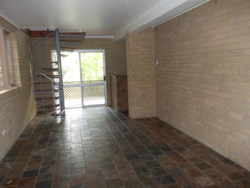 27 Luckie Crescent, Tivoli QLD 4305