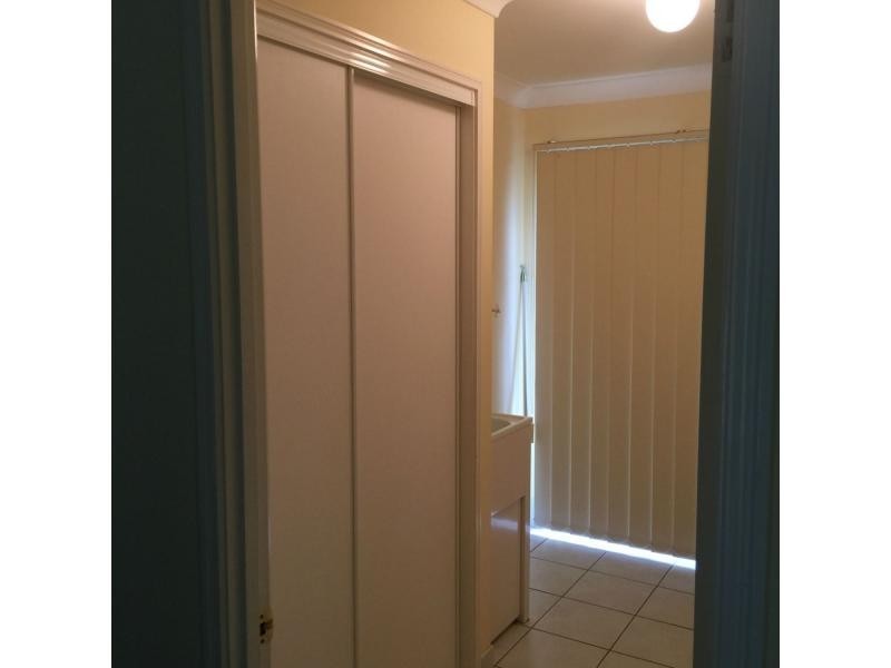 4 Catherine Place, Flinders View QLD 4305