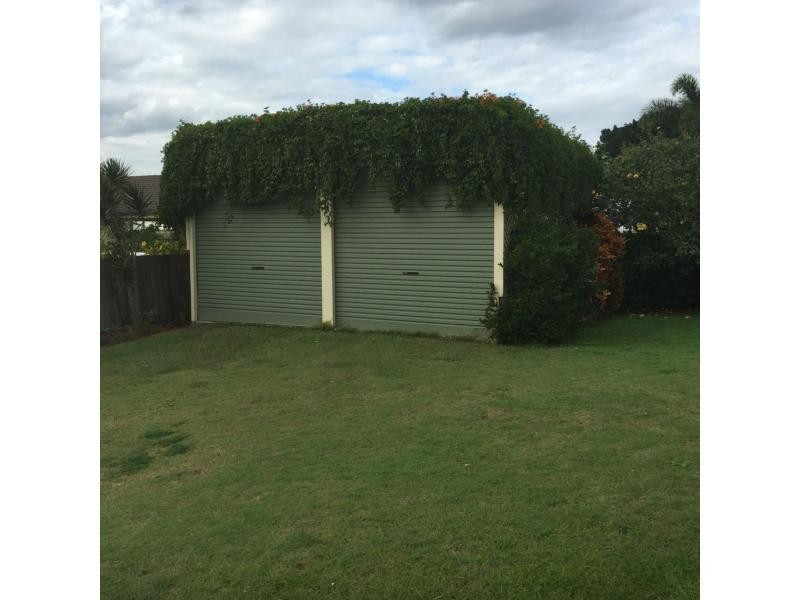 4 Catherine Place, Flinders View QLD 4305