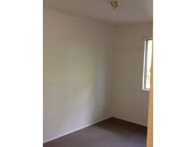 24 Vale Street, Bundamba QLD 4304