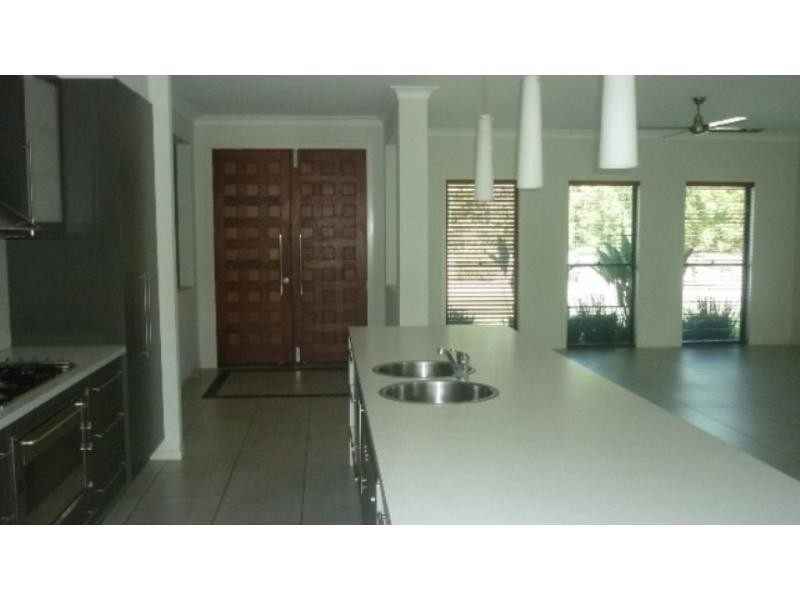 39 Emma Holt Court, Mount Crosby QLD 4306