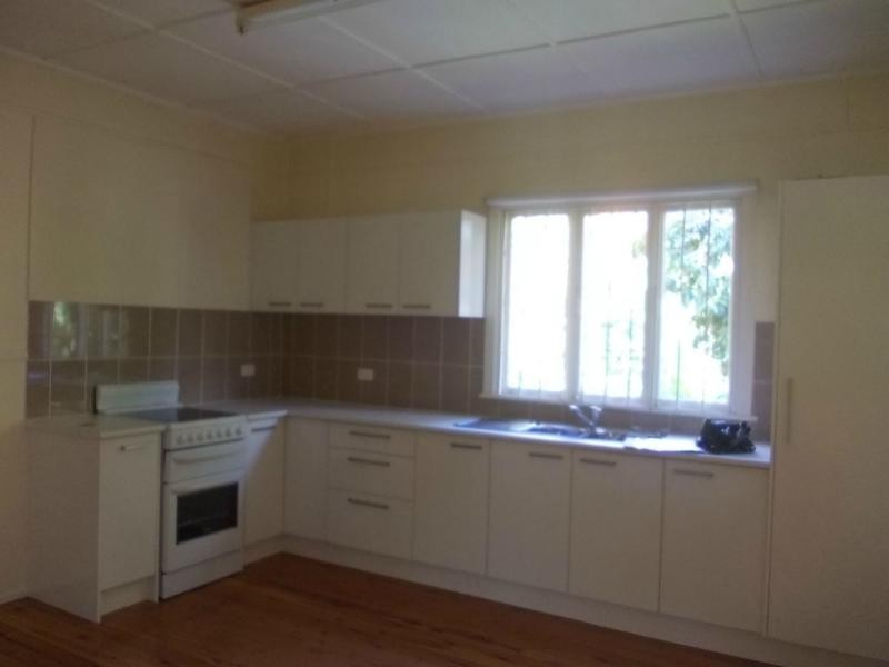 4 Scour Street, Tivoli QLD 4305