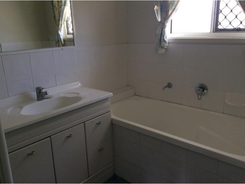 24 John Street, Marburg QLD 4346