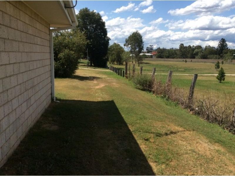 24 John Street, Marburg QLD 4346