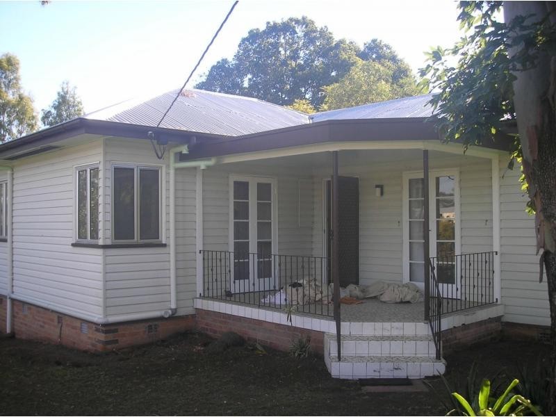39 Vineyard Street, One Mile QLD 4305