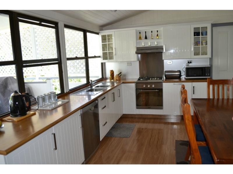 35 North Station Road, North Booval QLD 4304