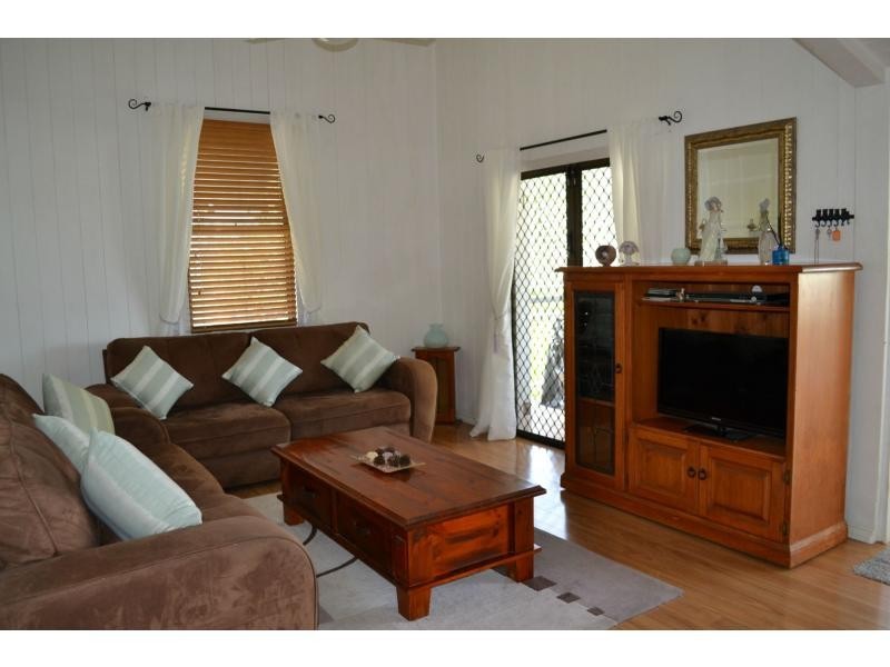 35 North Station Road, North Booval QLD 4304