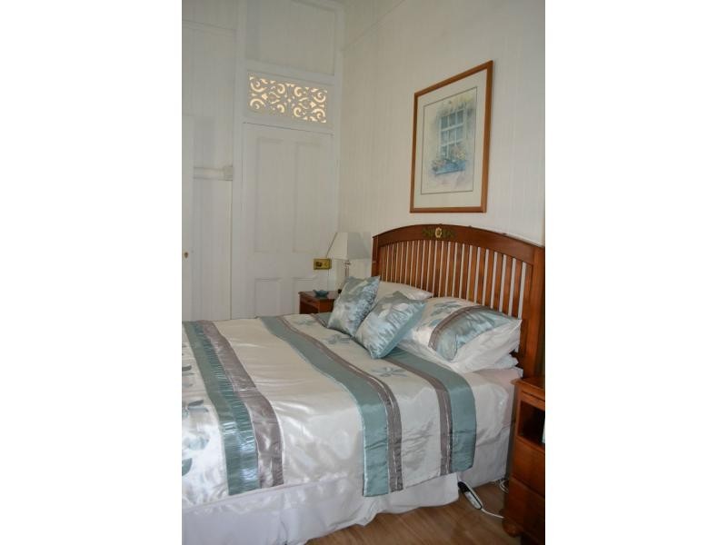 35 North Station Road, North Booval QLD 4304