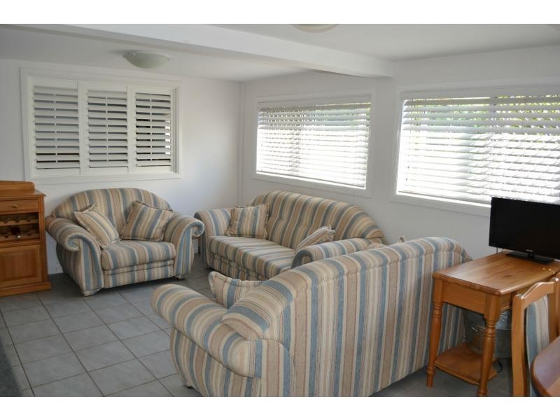 35 North Station Road, North Booval QLD 4304