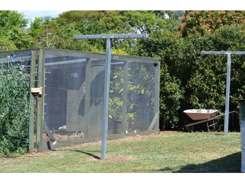 35 North Station Road, North Booval QLD 4304