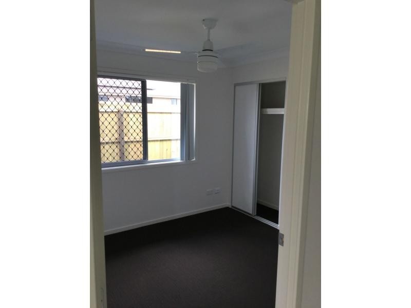 1/12 Silky Oak Street, Ripley QLD 4306