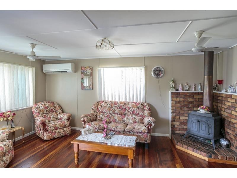 64 Robertson Road, Eastern Heights QLD 4305