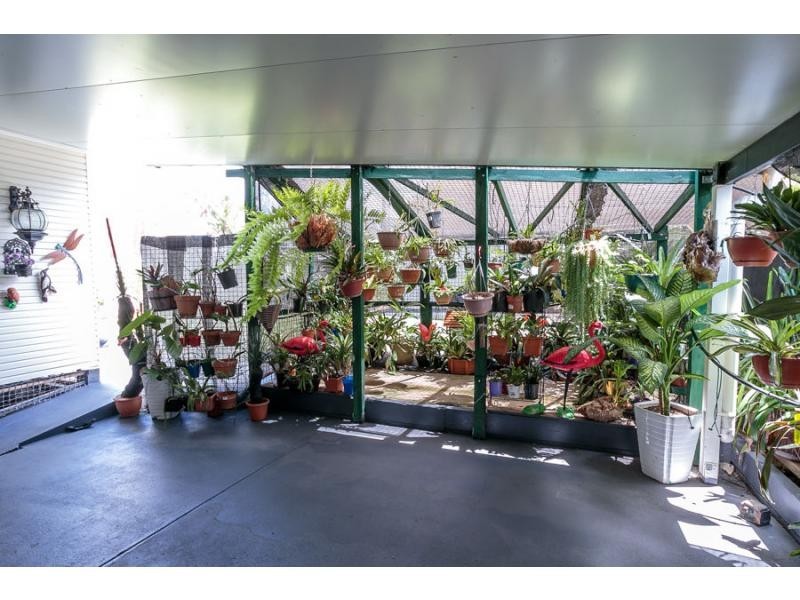 64 Robertson Road, Eastern Heights QLD 4305