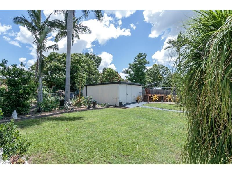 64 Robertson Road, Eastern Heights QLD 4305