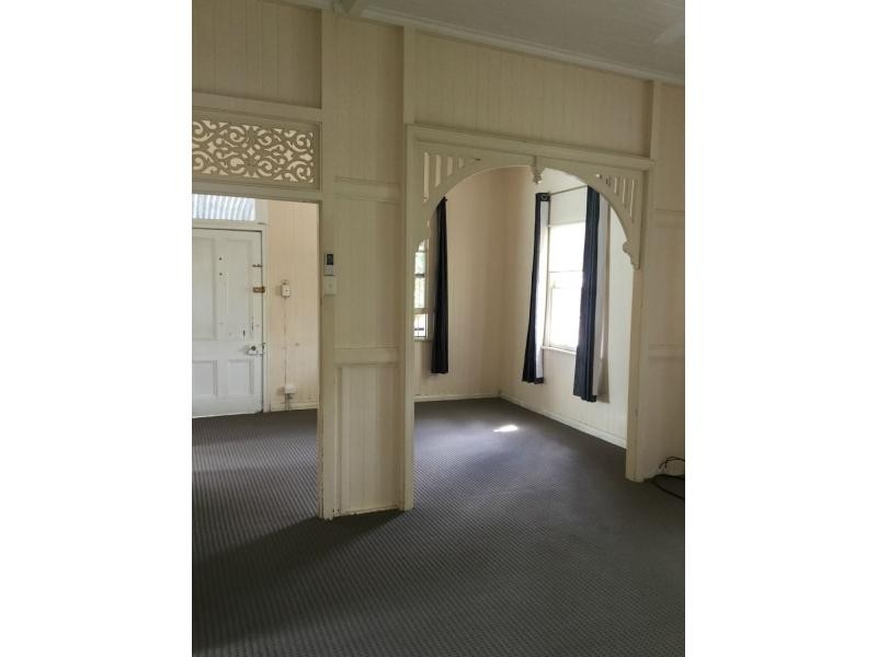 20 The Terrace, North Ipswich QLD 4305