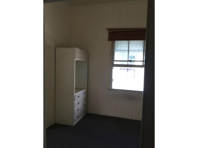 20 The Terrace, North Ipswich QLD 4305