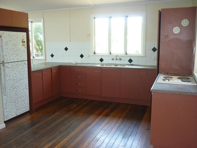 27A Margaret Street, Silkstone QLD 4304