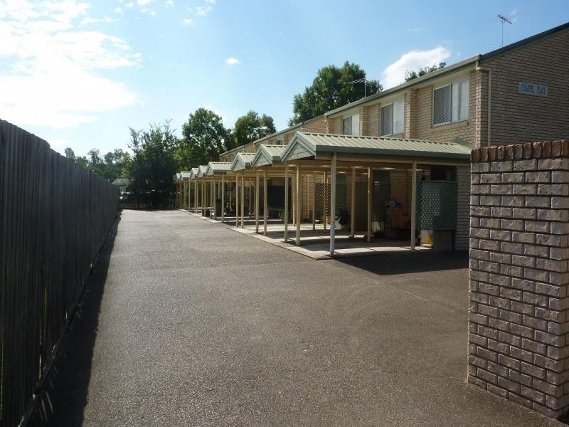 Unit 8/16 Lindsay Street, Bundamba QLD 4304