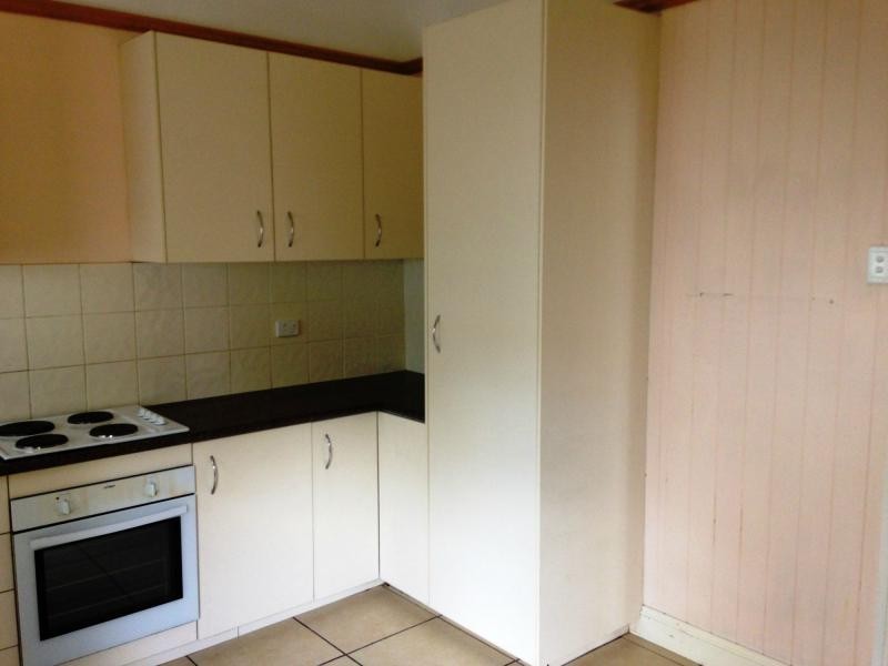 18 Brisbane Road, East Ipswich QLD 4305