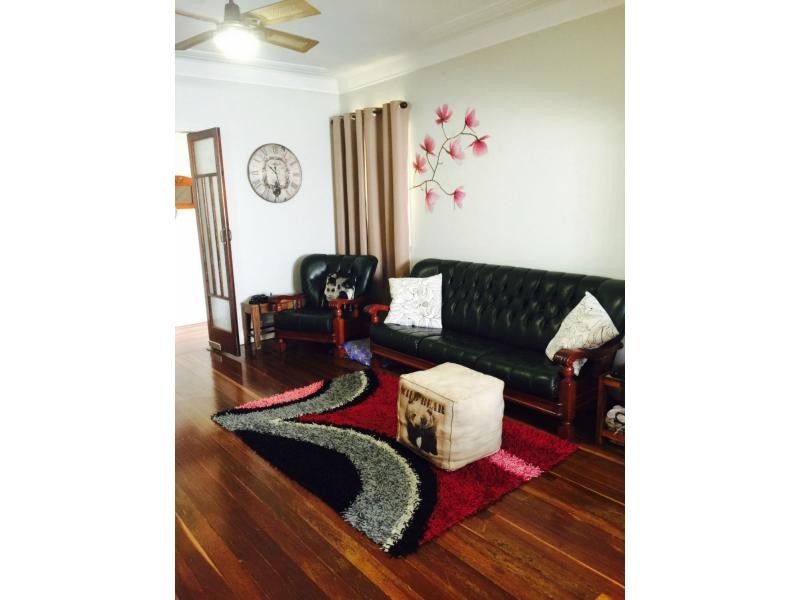 16 Chermside Road, Eastern Heights QLD 4305