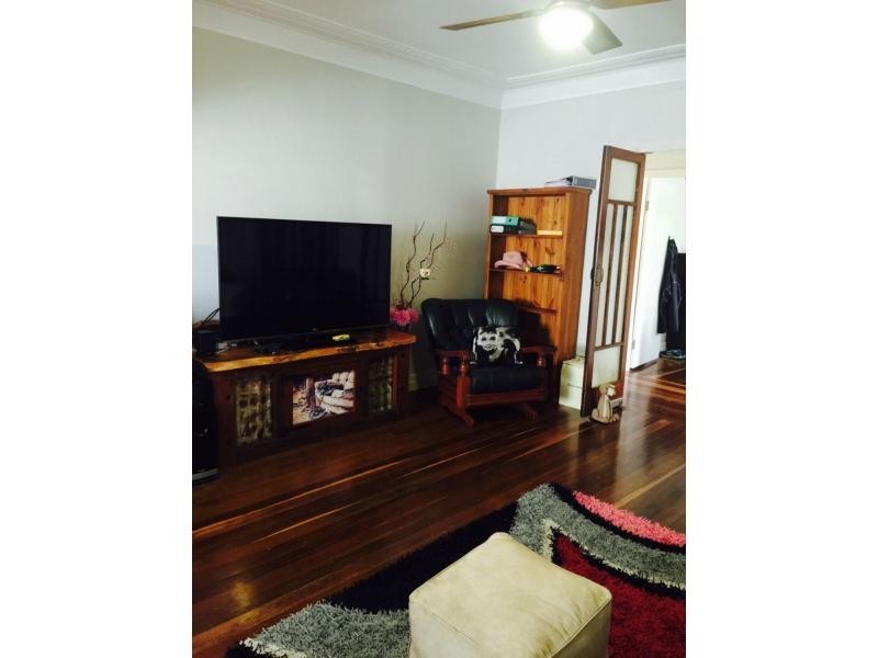 16 Chermside Road, Eastern Heights QLD 4305