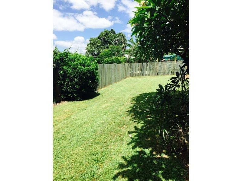 16 Chermside Road, Eastern Heights QLD 4305