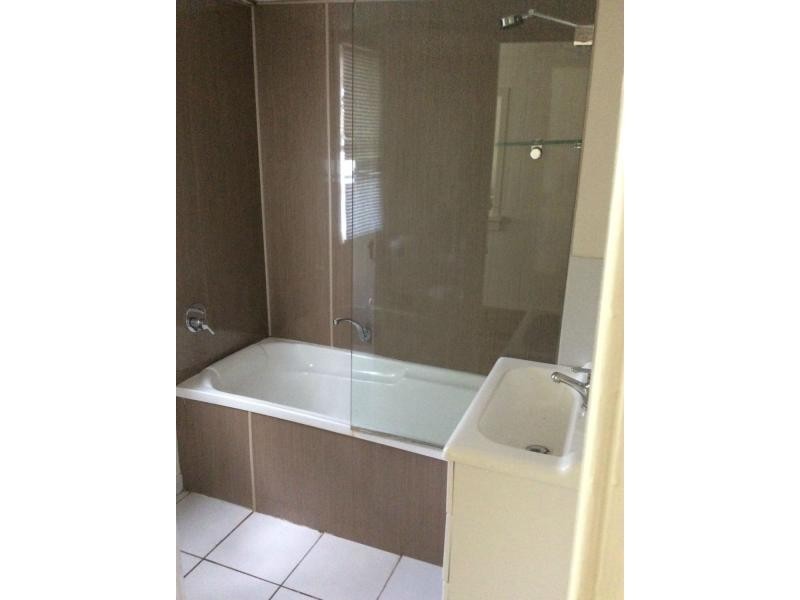 6 Flint Street, North Ipswich QLD 4305