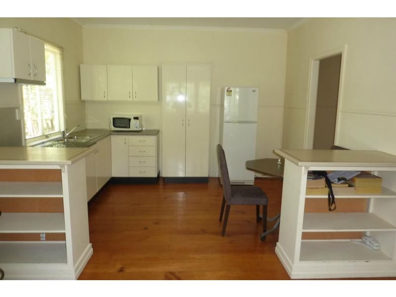 22 Park Street, Ipswich QLD 4305