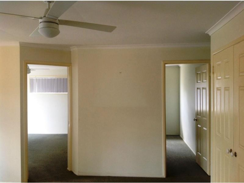 1/3 Settlers Way, Raceview QLD 4305