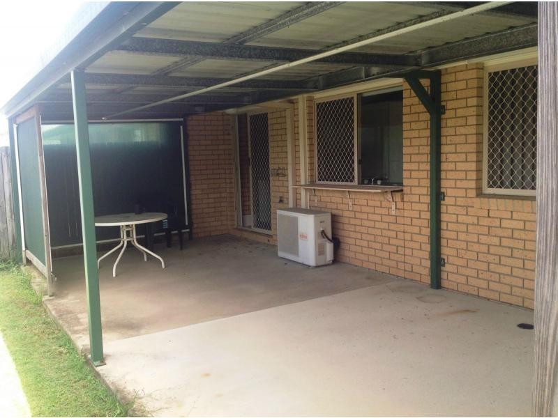 1/3 Settlers Way, Raceview QLD 4305