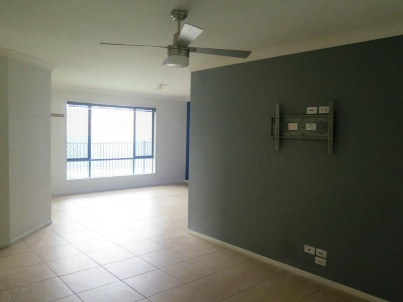 19 Sandhurst Place, Brassall QLD 4305