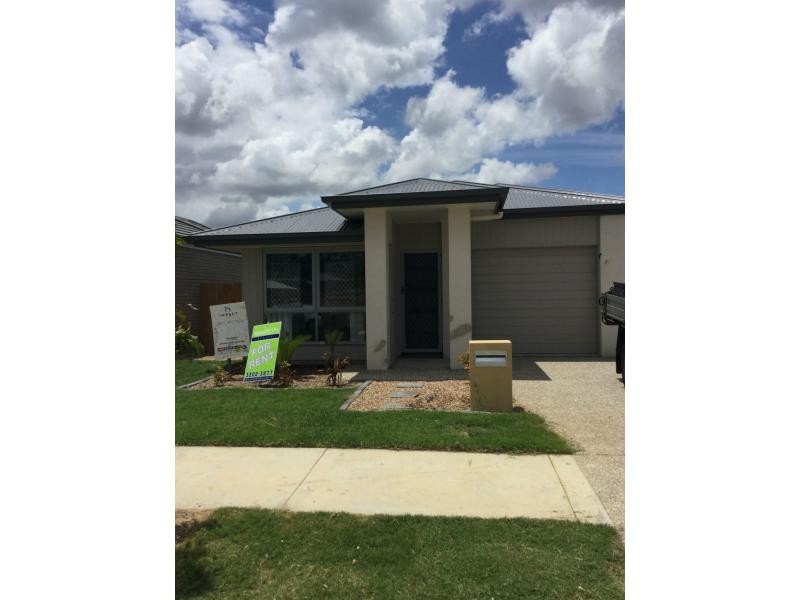 2/11 Ribbonwood Street, Ripley QLD 4306