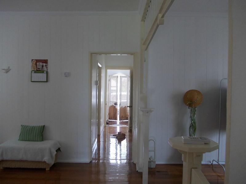 22 Queen Street, Newtown QLD 4305