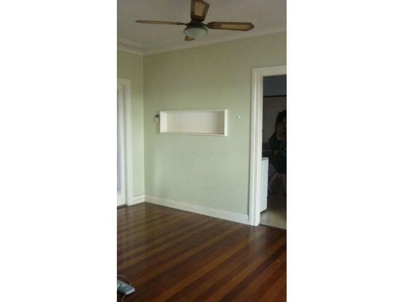 70 Blackstone Road, Newtown QLD 4305