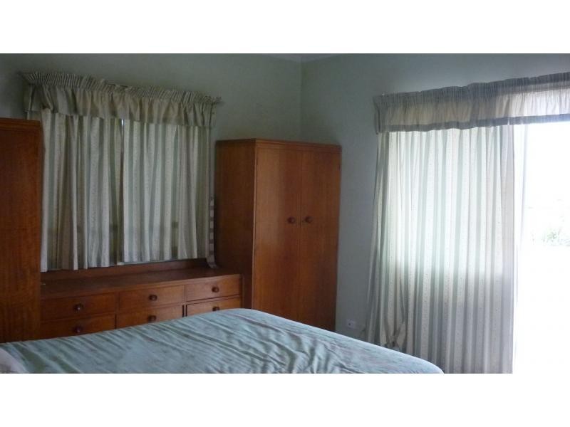 70 Blackstone Road, Newtown QLD 4305
