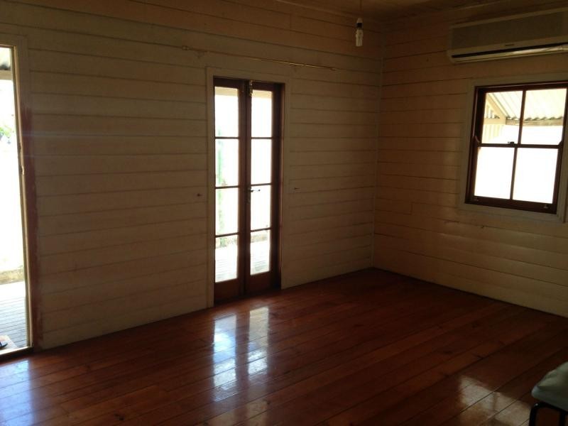 4 Mt Crosby Road, Tivoli QLD 4305