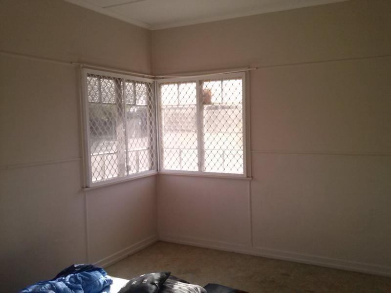 159 Glebe Road, Silkstone QLD 4304