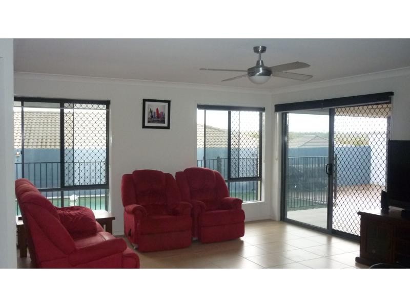 19 Sandhurst Place, Brassall QLD 4305