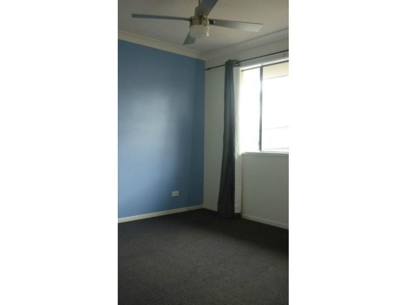 19 Sandhurst Place, Brassall QLD 4305
