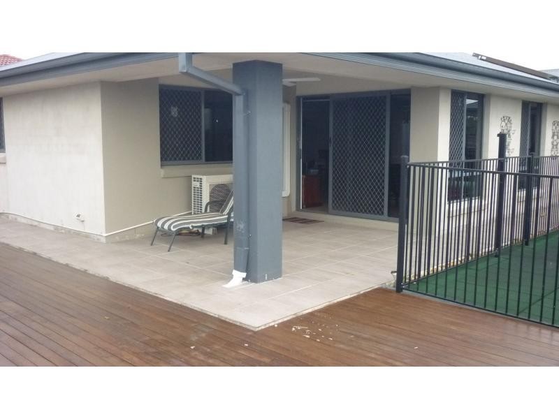 19 Sandhurst Place, Brassall QLD 4305