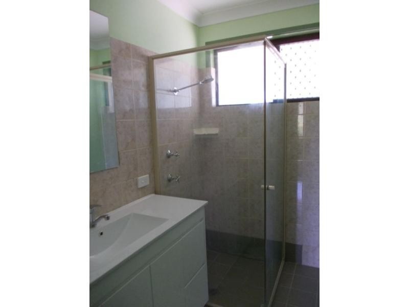 2 White Street, Bundamba QLD 4304