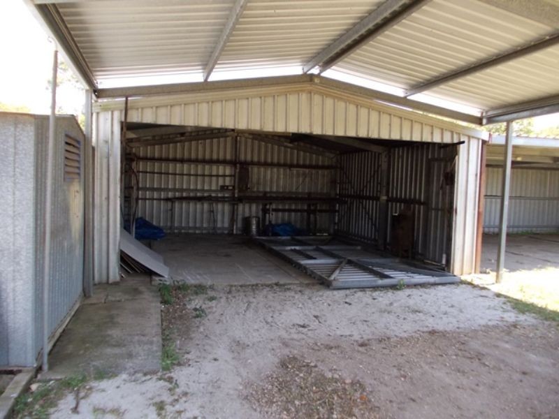 2 White Street, Bundamba QLD 4304