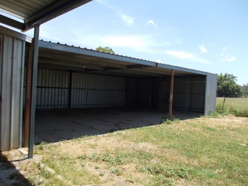 2 White Street, Bundamba QLD 4304