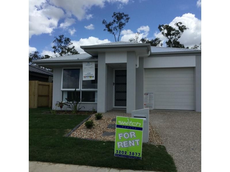 2/16 Lillypilly Drive, Ripley QLD 4306