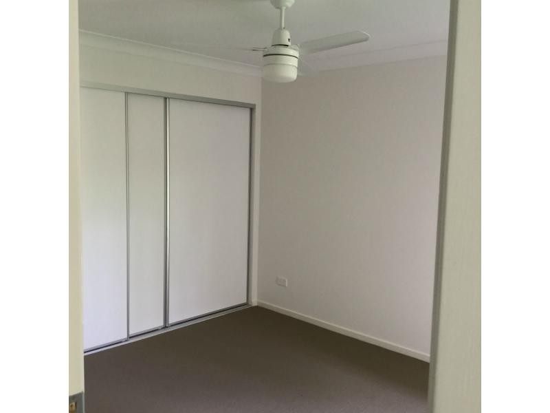 2/16 Lillypilly Drive, Ripley QLD 4306