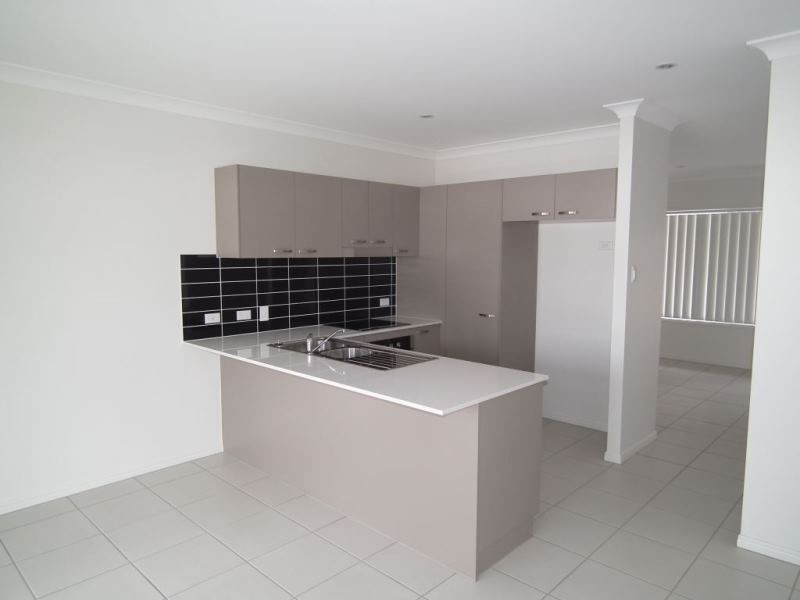 10/19 Creek Street, Bundamba QLD 4304