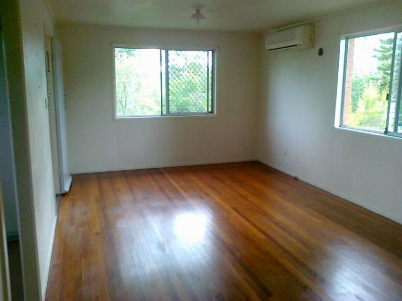 3 Regan Court, Riverview QLD 4303